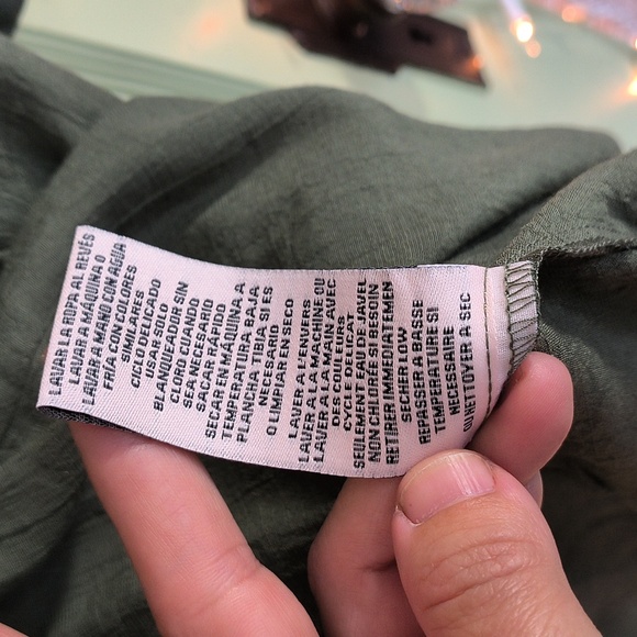 Women's Nanette Lepore Olive Green Lightweight Blouse L - Picture 9 of 13